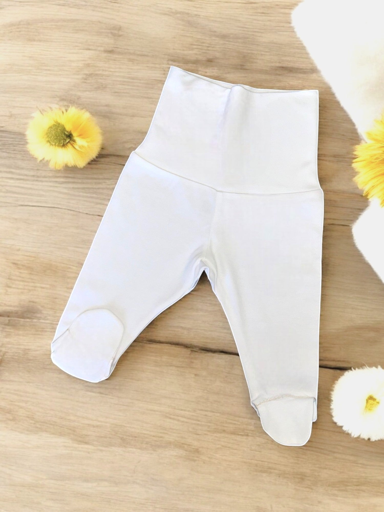 Conjunto bebé anticólicos pantalón blanco de algodón suave con pies cubiertos ideal para recién nacidos